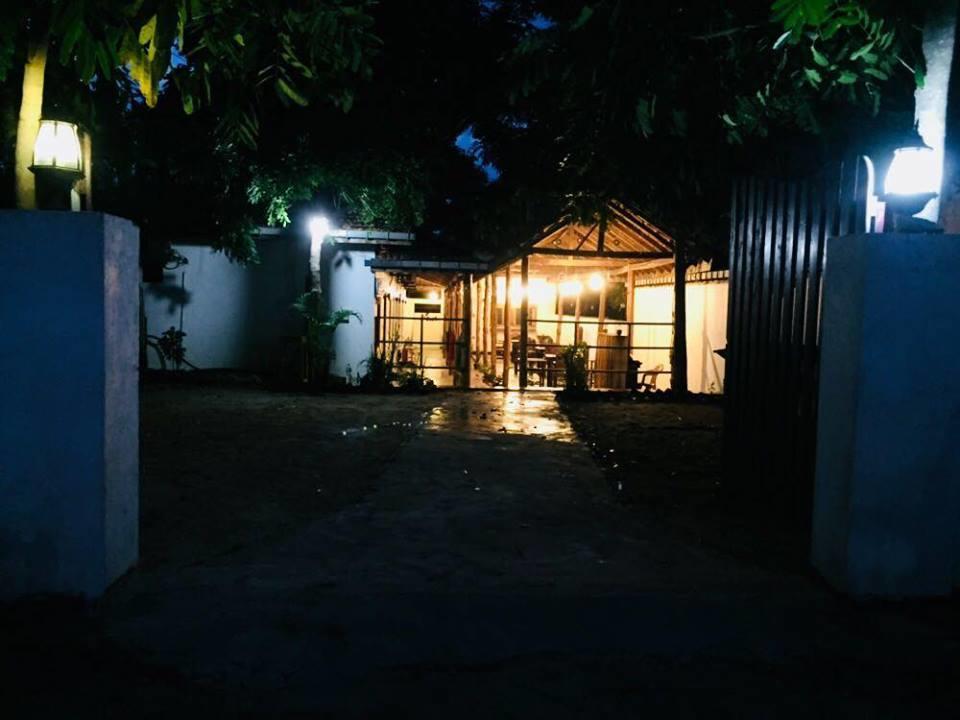 Chillax Bay Bed and Breakfast Arugam Bay Exterior foto